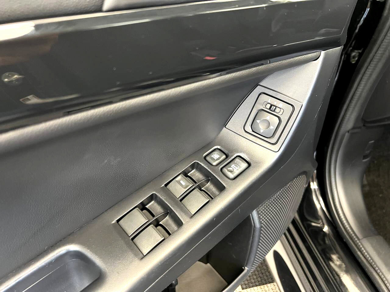 Used 2016 Mitsubishi Lancer AWD Sedan image 21