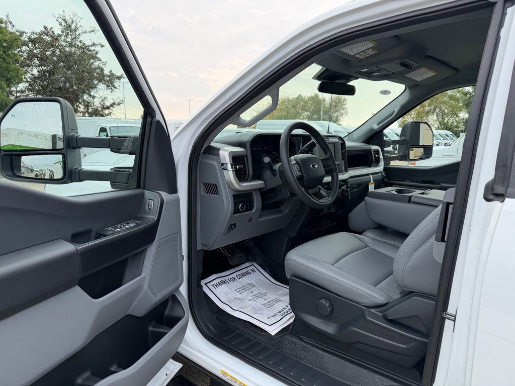 New 2026 Ford F550 4x4 Supercab Super Duty image 10