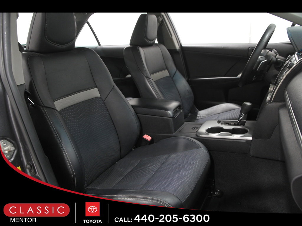 Used 2014 Toyota Camry SE image 15