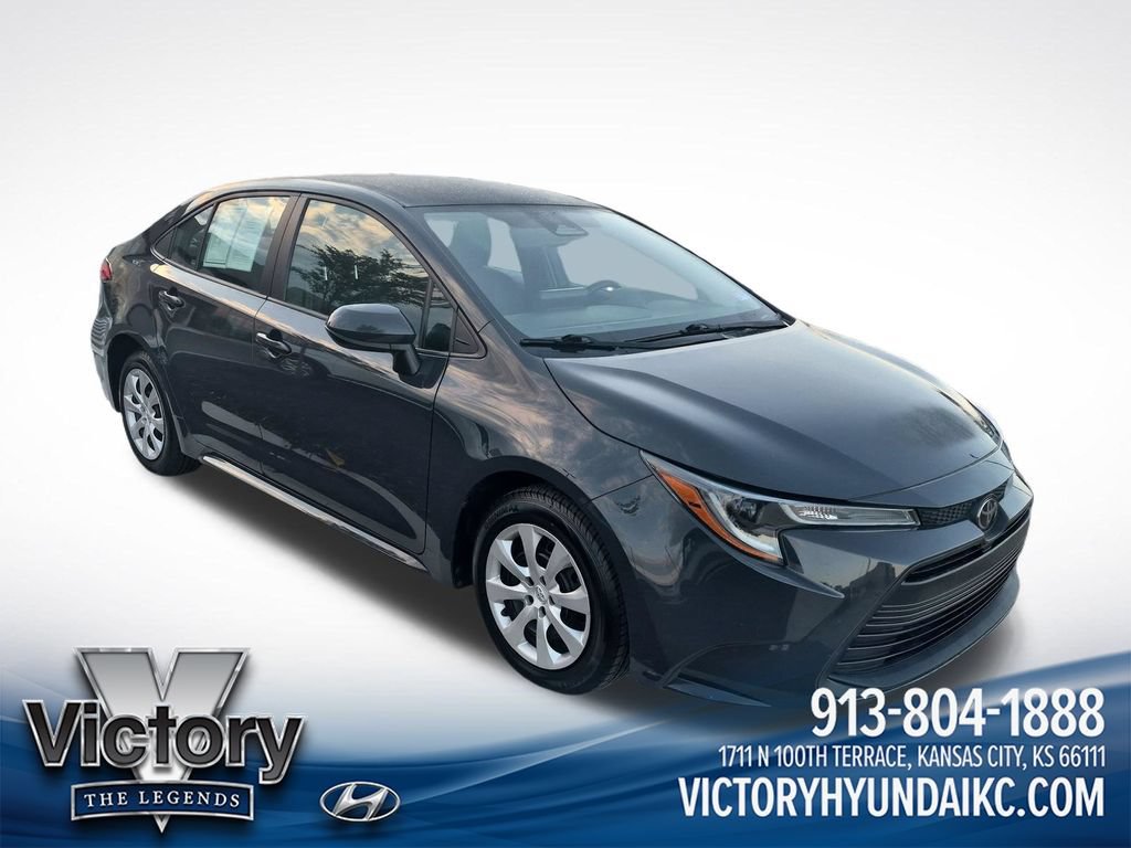 Used 2024 Toyota Corolla LE FWD image 7