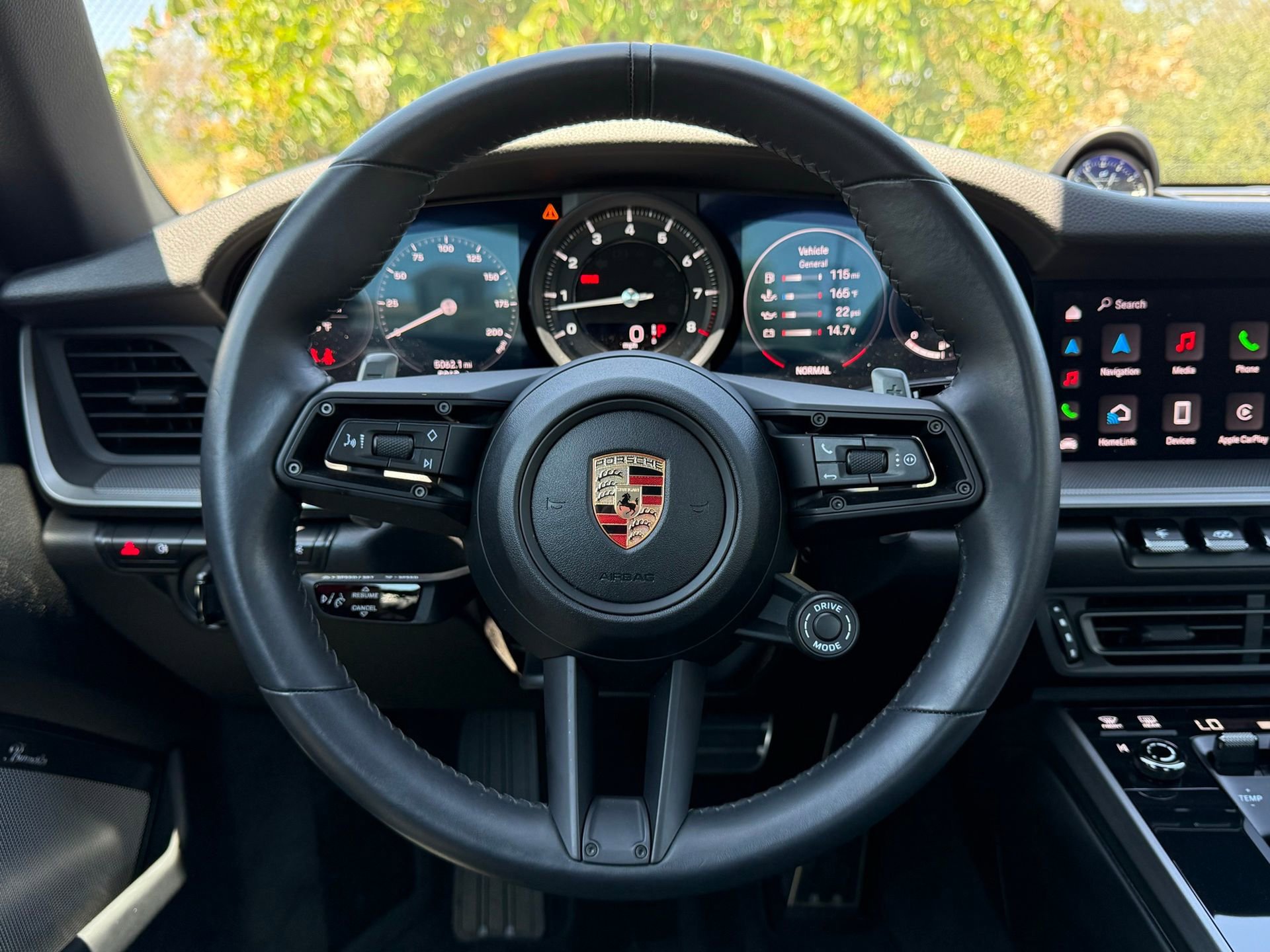 Certified 2024 Porsche 911 Targa 4 AWD/4WD image 15