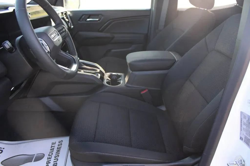 New 2026 GMC Canyon Elevation RWD image 9