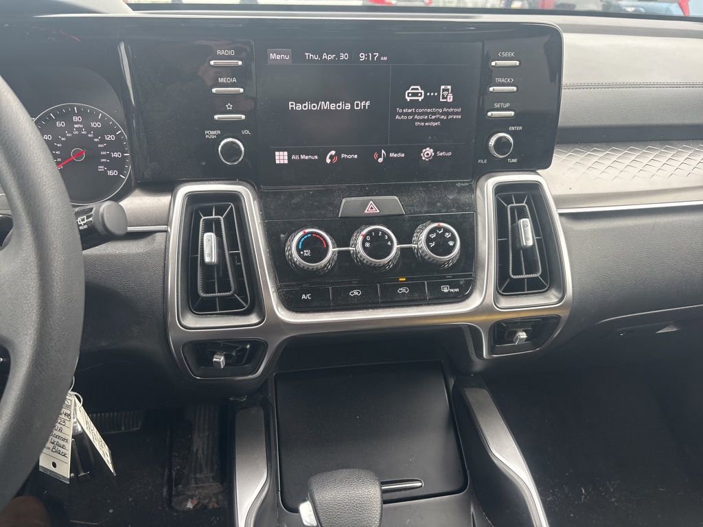 Used 2023 Kia Sorento LX AWD/4WD image 10