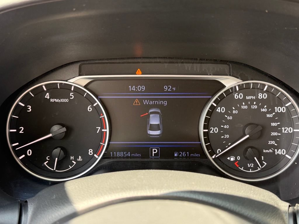 Used 2019 Nissan Altima 2.5 SR FWD image 15