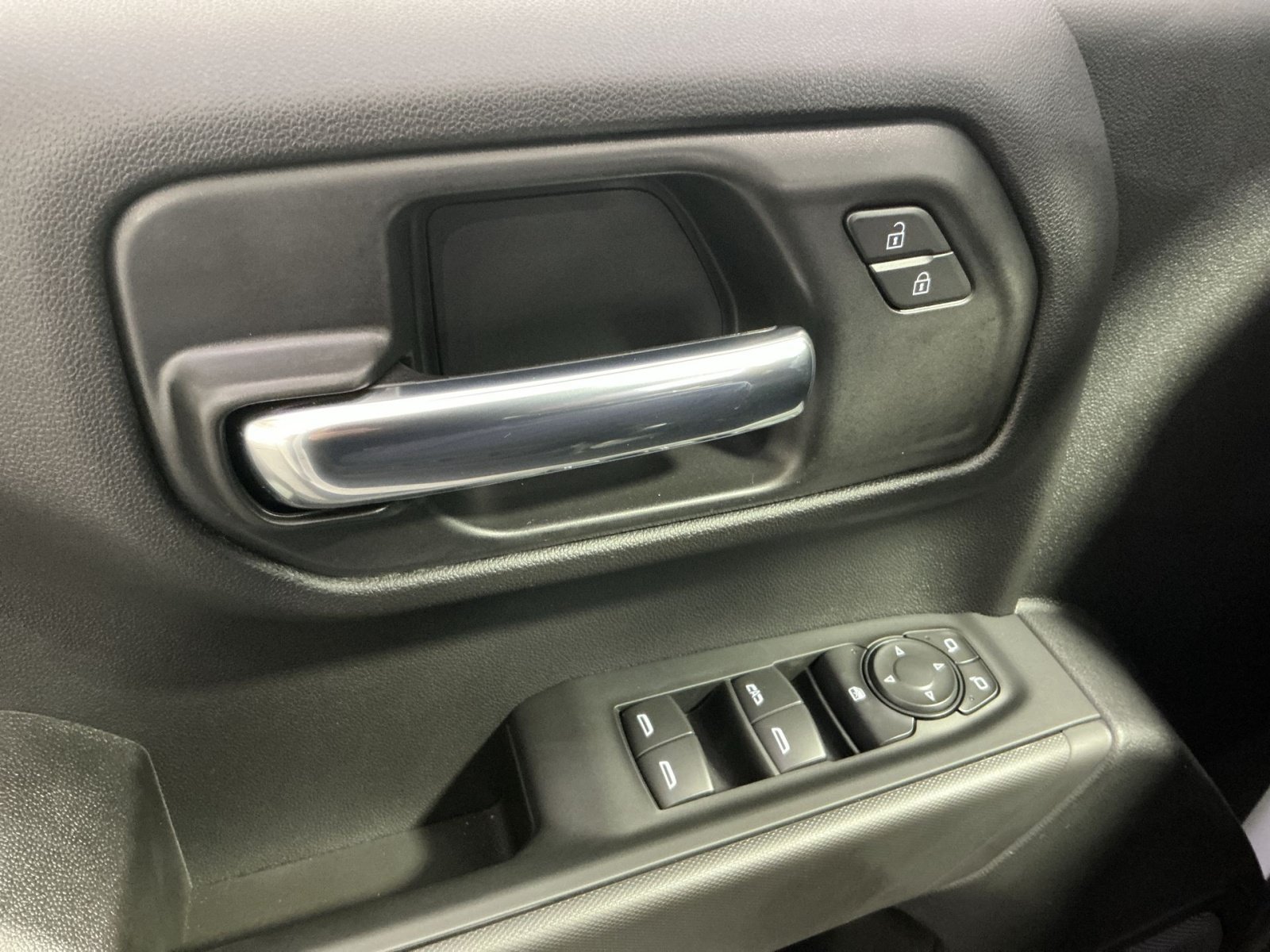 New 2026 Chevrolet Silverado 1500 Custom Trail Boss AWD/4WD image 16