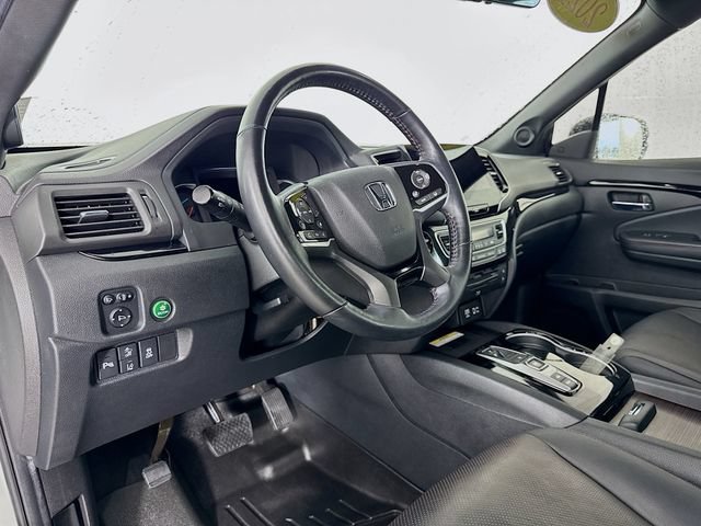 Used 2021 Honda Pilot Black Edition image 9
