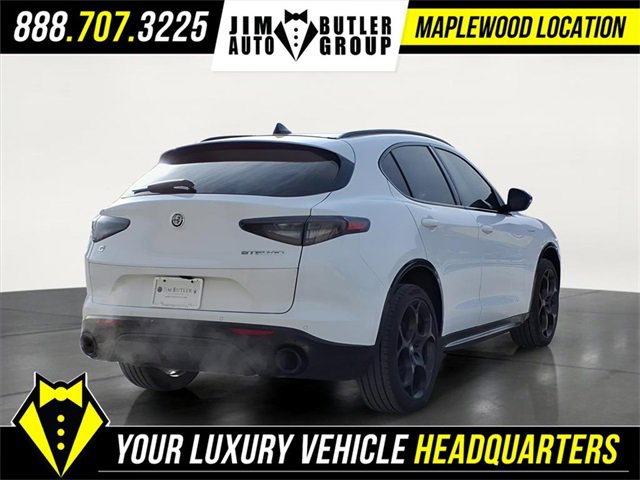Used 2024 Alfa Romeo Stelvio Veloce image 4