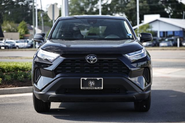 Used 2025 Toyota RAV4 LE FWD image 15