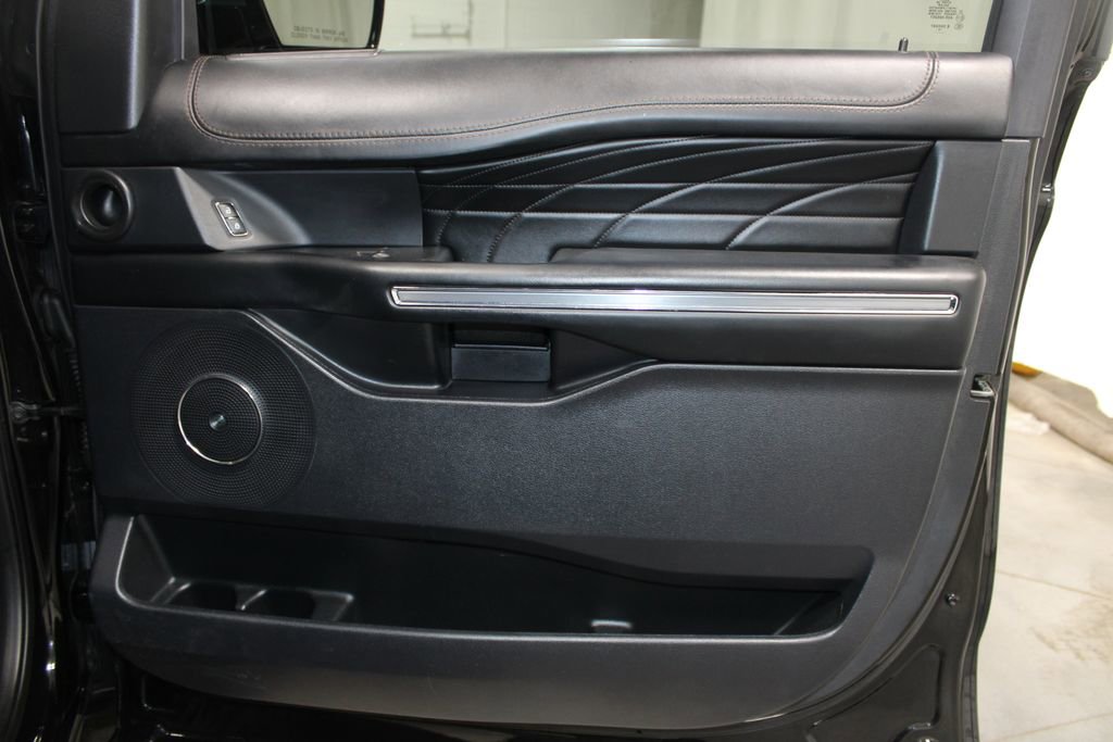Used 2020 Ford Expedition Platinum RWD image 38