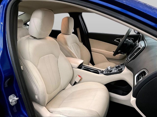 Used 2015 Chrysler 200 Limited FWD image 8