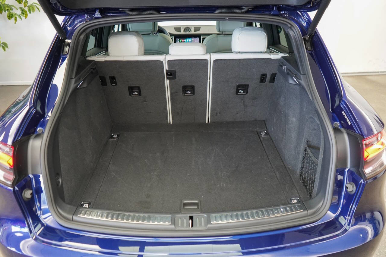 Used 2024 Porsche Macan image 68