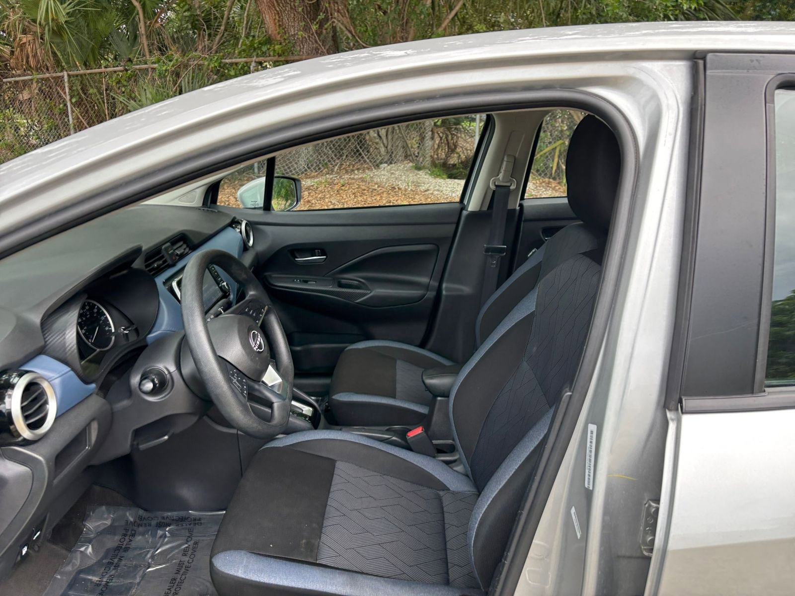 Used 2025 Nissan Versa SV w/ Trunk Package FWD image 27