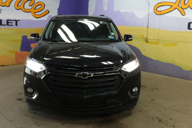 Used 2021 Chevrolet Traverse Premier w/ Redline Edition AWD/4WD image 3