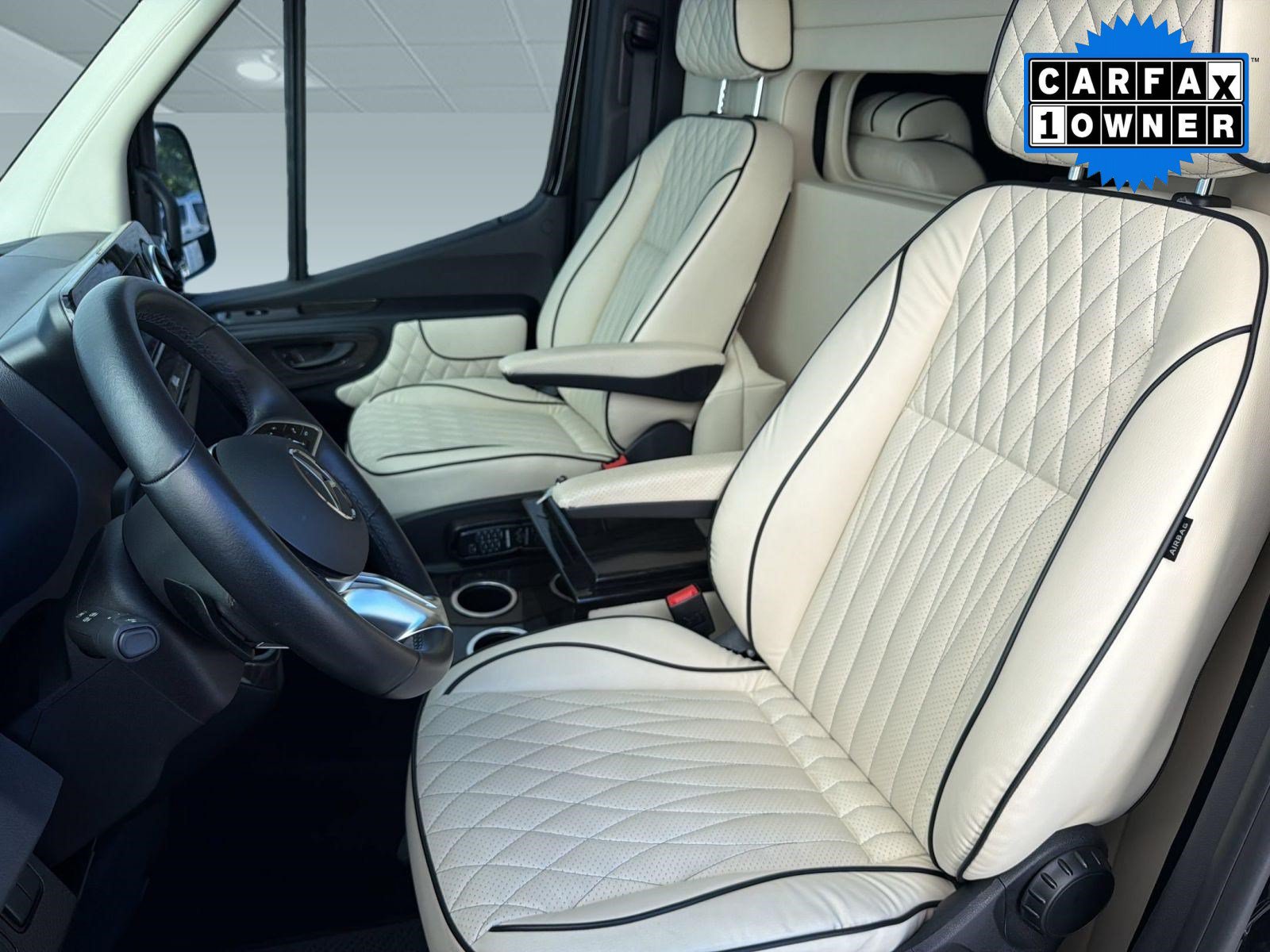 Used 2025 Mercedes-Benz Sprinter 3500 image 5