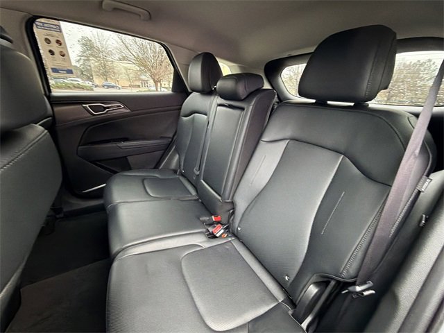 Used 2024 Kia Sportage EX image 23