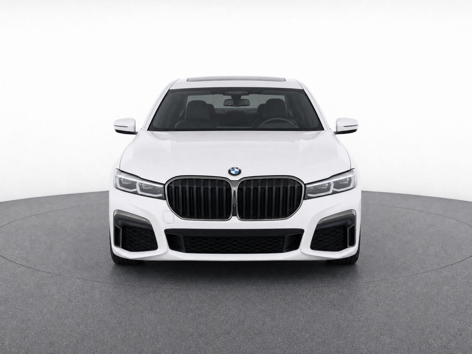 Used 2020 BMW 750i xDrive w/ Executive Package AWD/4WD image 2