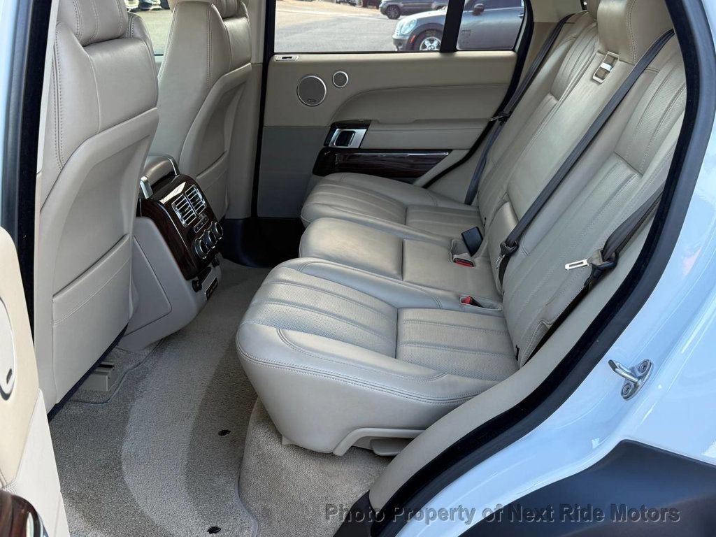 Used 2016 Land Rover Range Rover HSE image 11