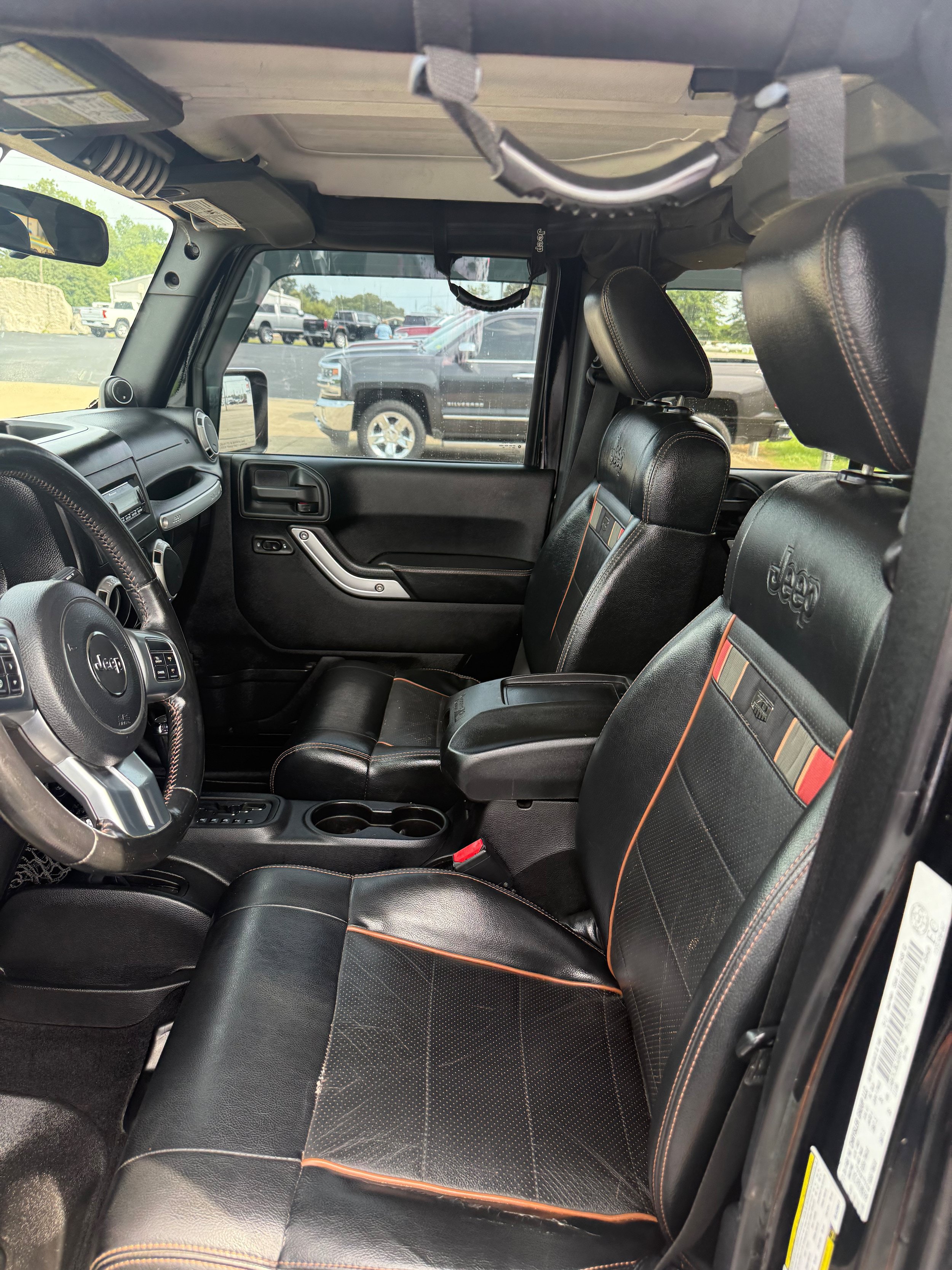 Used 2011 Jeep Wrangler Unlimited 70th Anniversary w/ Dual Top Group AWD/4WD image 12
