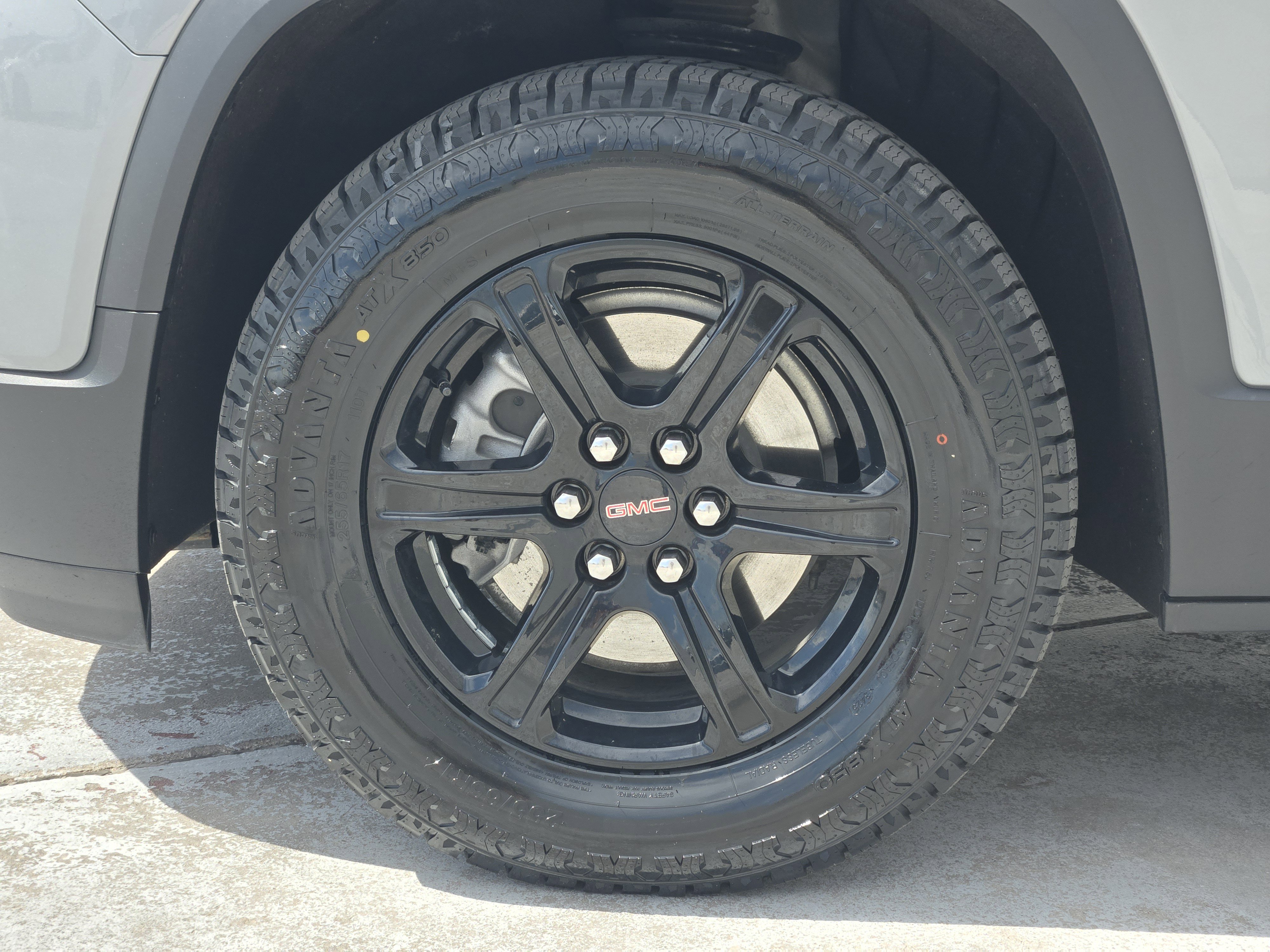 Used 2023 GMC Acadia AT4 w/ Preferred Package image 15