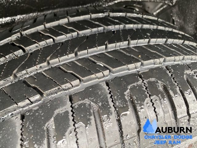 Used 2016 Toyota Sequoia SR5 image 11