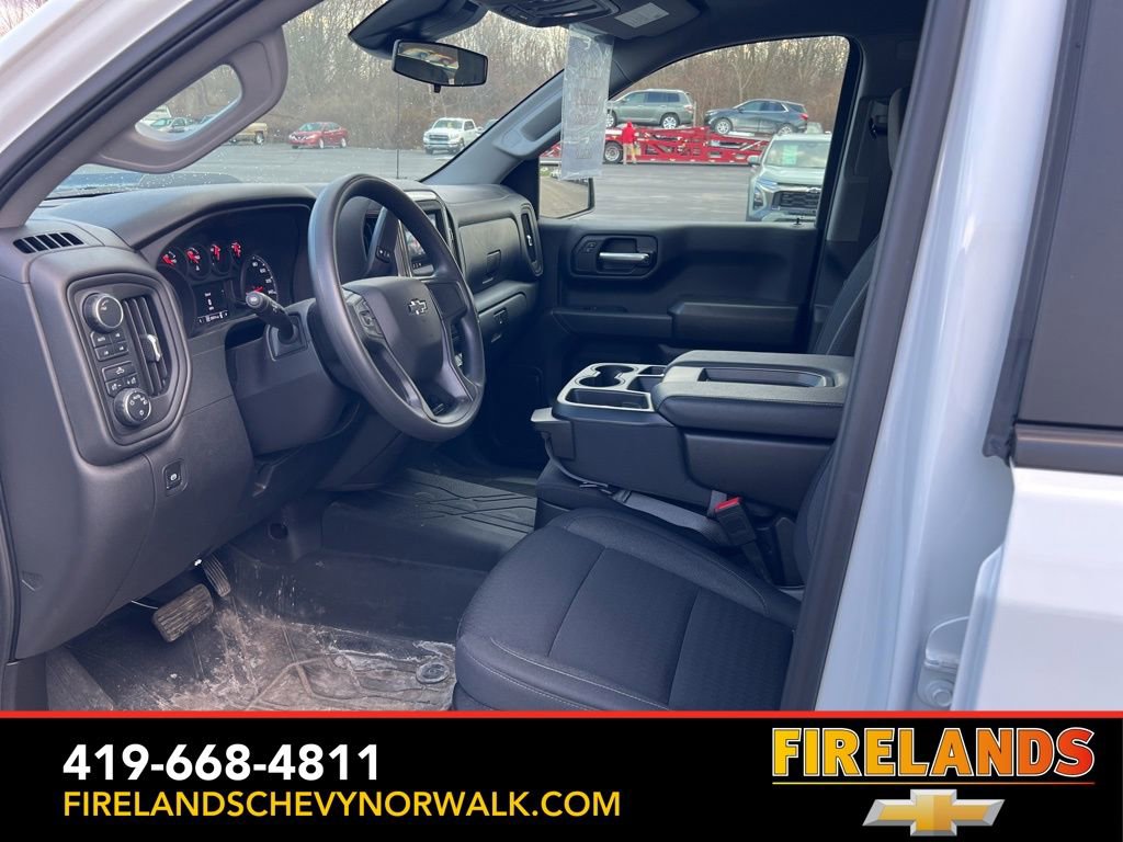 Used 2025 Chevrolet Silverado 1500 Custom Trail Boss w/ Turbomax Blackout Package image 21