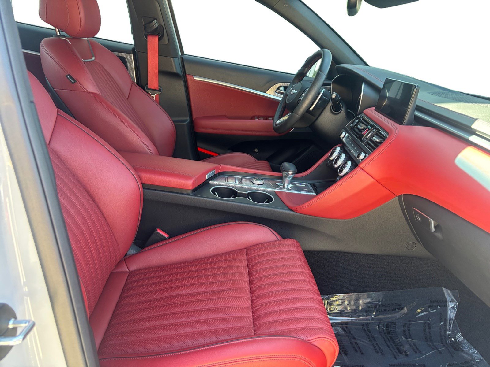 Used 2023 Genesis G70 2.0T w/ Sport Prestige Package RWD image 15