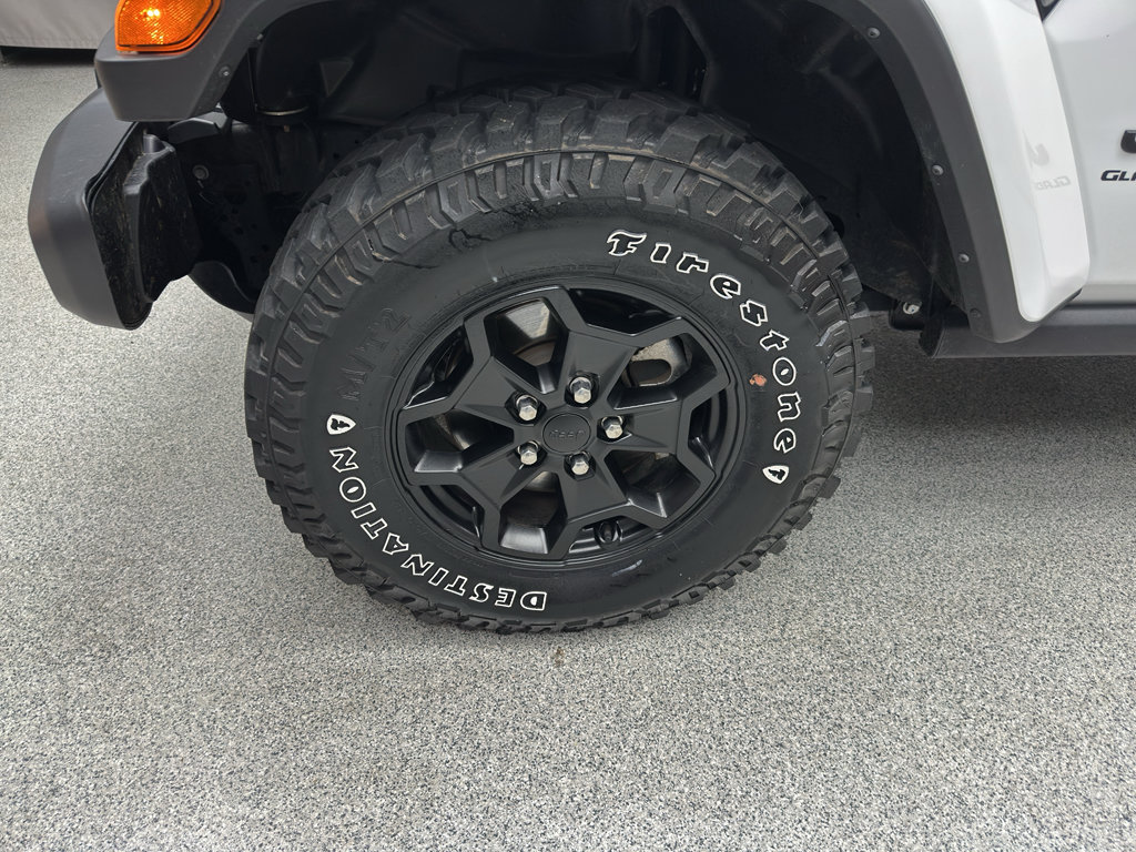 Used 2023 Jeep Gladiator Sport AWD/4WD image 7