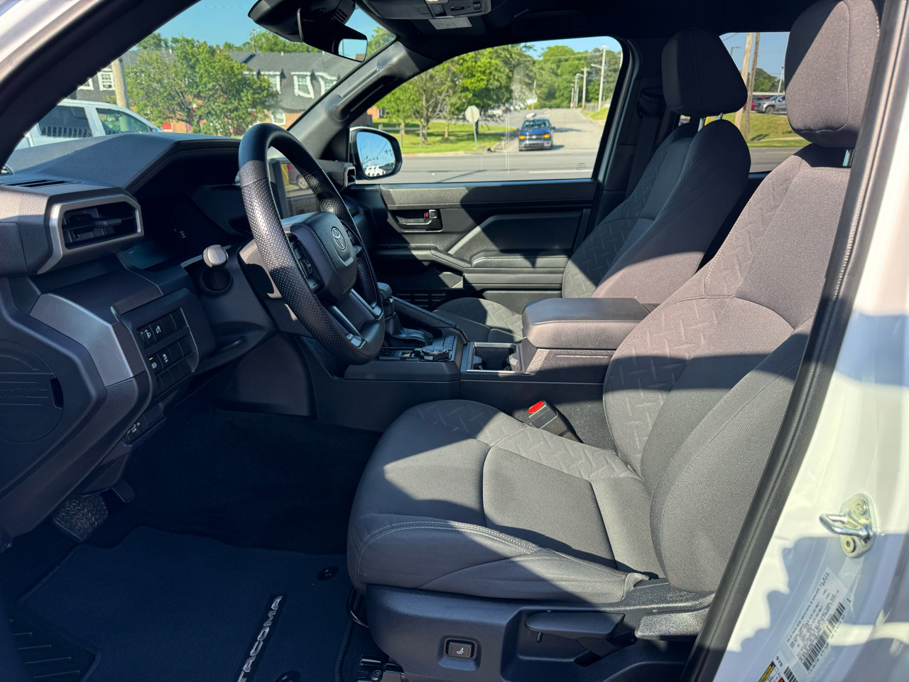 Used 2024 Toyota Tacoma SR5 image 15