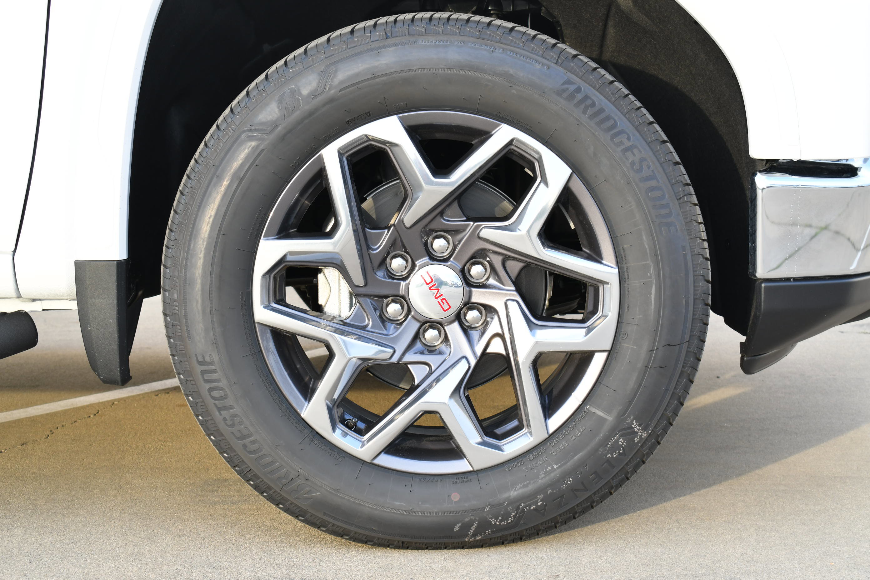 New 2026 GMC Sierra 1500 SLE w/ Preferred Package image 13