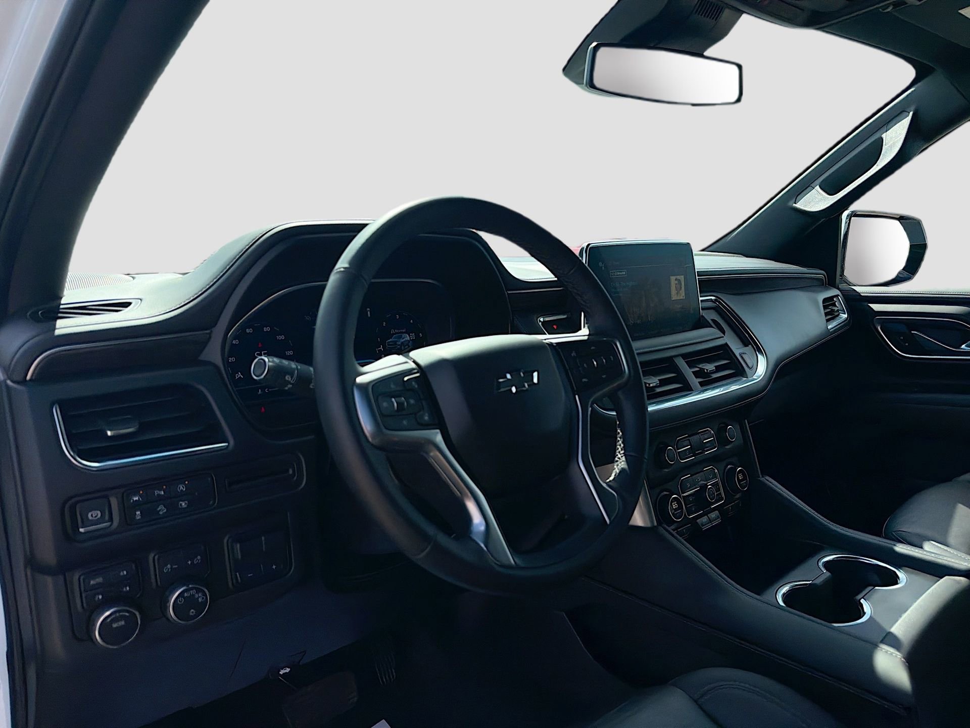 Used 2024 Chevrolet Suburban Z71 w/ Luxury Package image 29