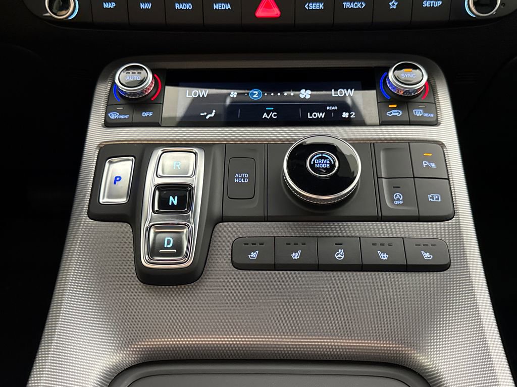 Used 2025 Hyundai Palisade Calligraphy FWD image 21