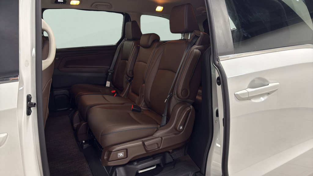 Used 2025 Honda Odyssey Touring image 33