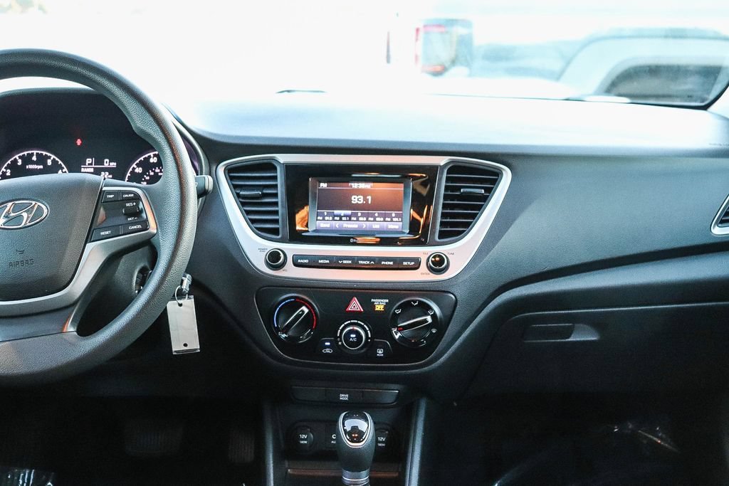 Used 2022 Hyundai Accent SE FWD image 15