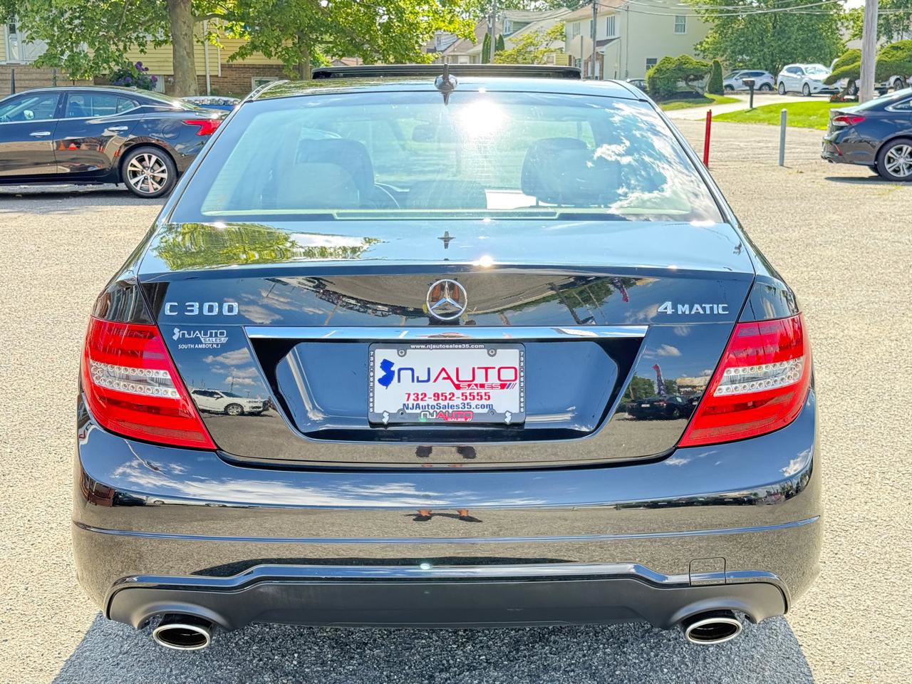 Used 2014 Mercedes-Benz C 300 4MATIC Sedan w/ Premium 1 Package image 5