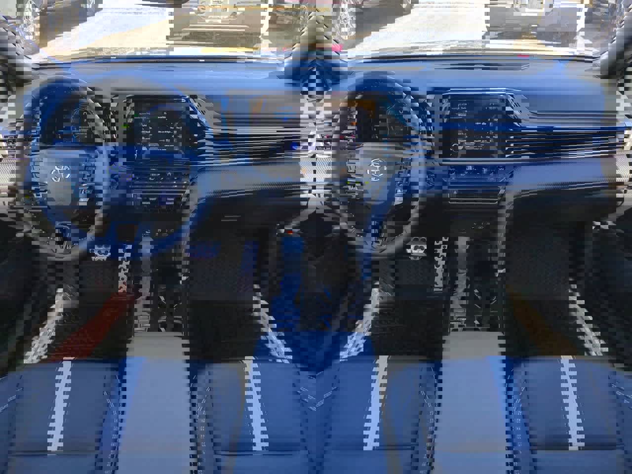 Used 2026 Toyota Camry SE w/ Convenience Package FWD image 14