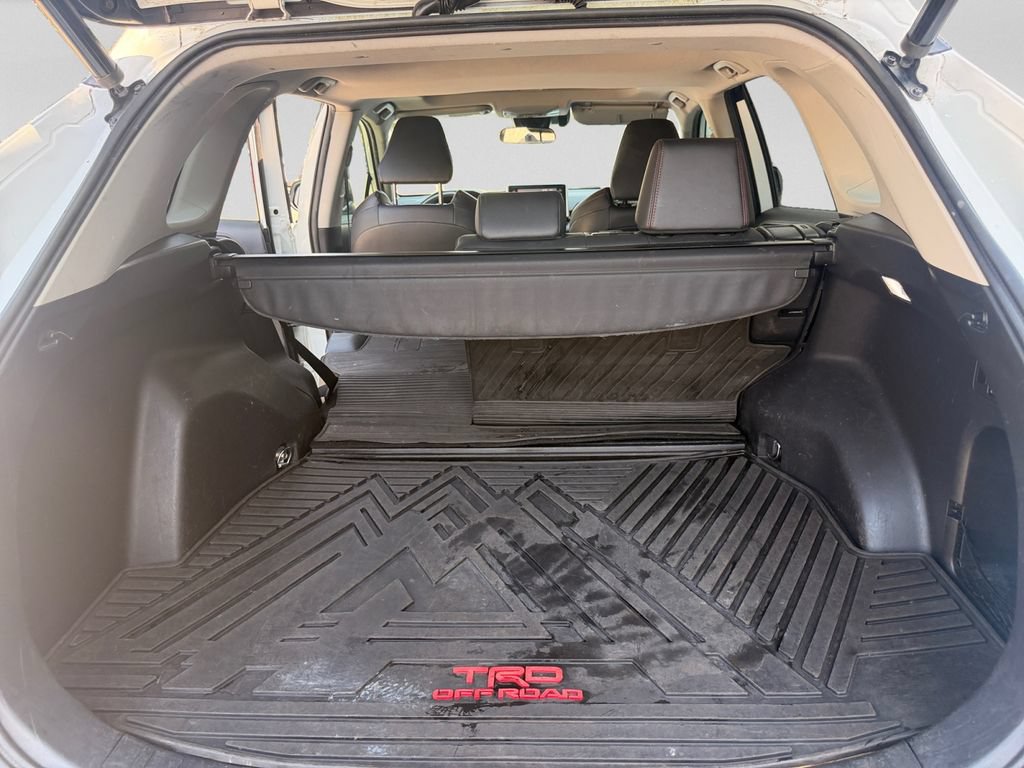 Used 2020 Toyota RAV4 TRD Off-Road w/ TRD Off-Road Weather Package AWD/4WD image 30