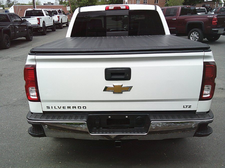 Used 2017 Chevrolet Silverado 1500 LTZ w/ Sport Package AWD/4WD image 9