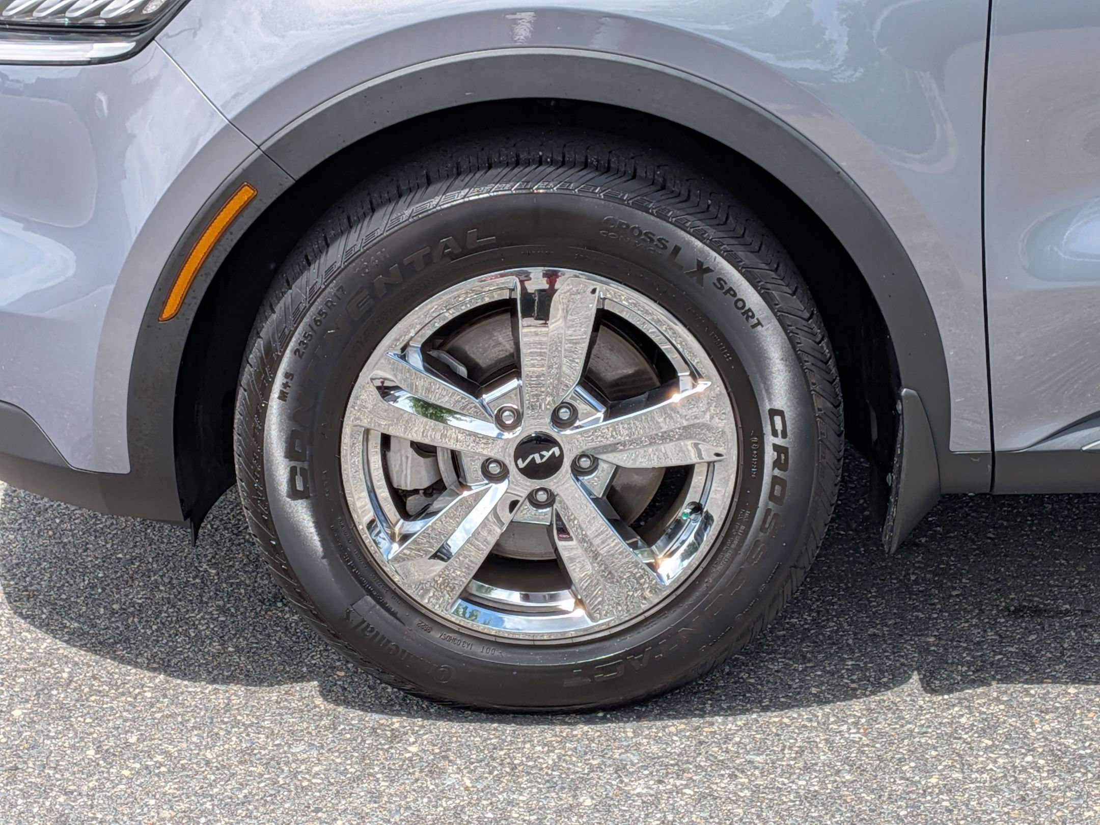 Used 2023 Kia Sorento LX FWD image 10