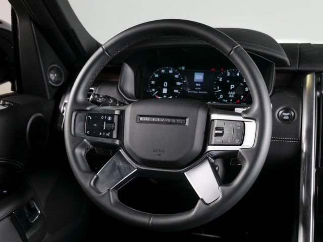 Certified 2025 Land Rover Discovery Dynamic SE AWD/4WD image 12