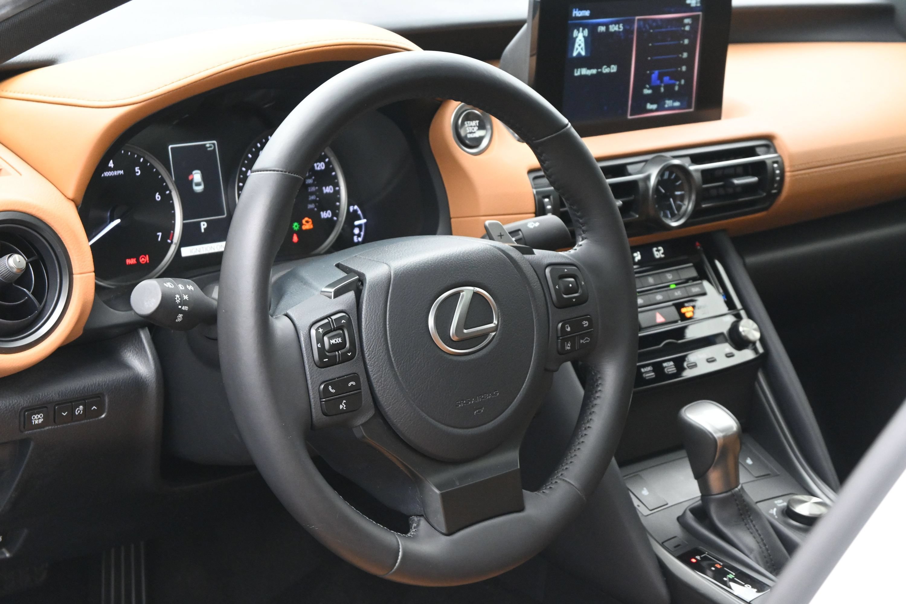 Used 2024 Lexus IS 350 F Sport RWD image 11