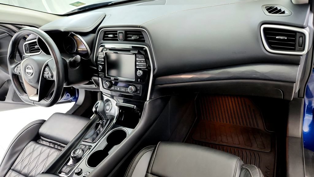 Used 2023 Nissan Maxima Platinum w/ Sport Mat Group FWD image 16