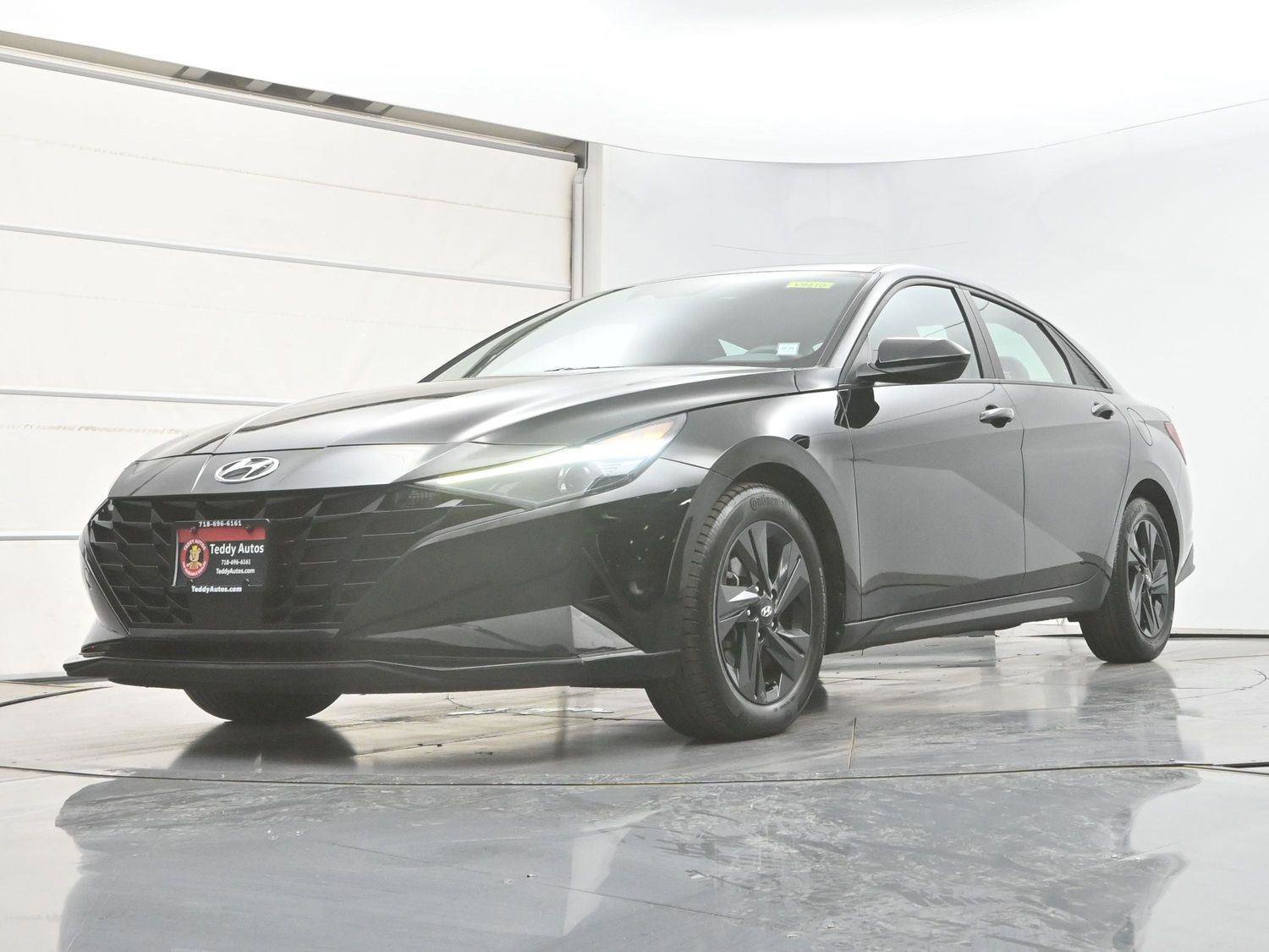 Used 2022 Hyundai Elantra SEL w/ Convenience Package FWD image 25