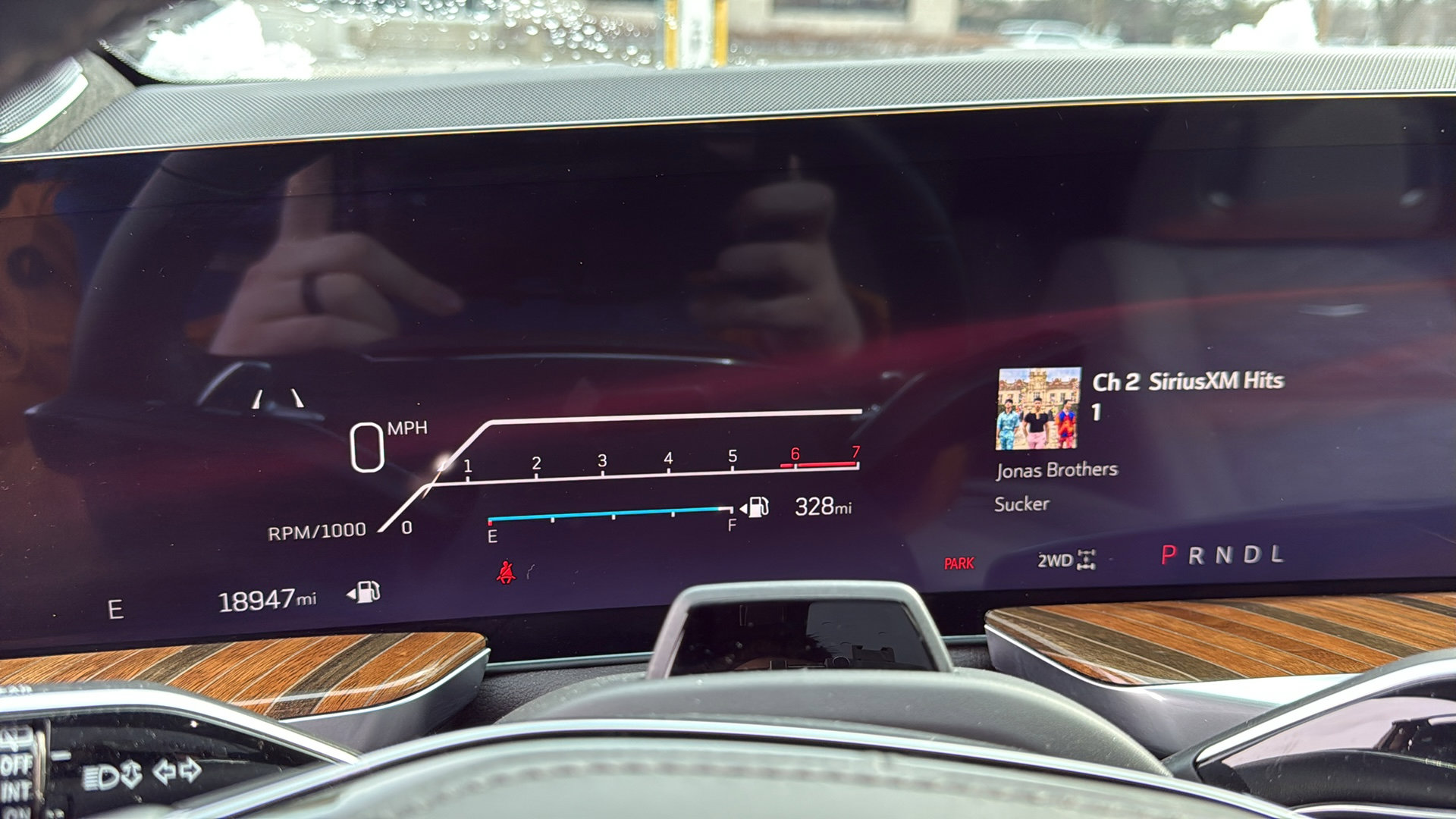 Certified 2025 Cadillac Escalade ESV Sport Platinum image 14