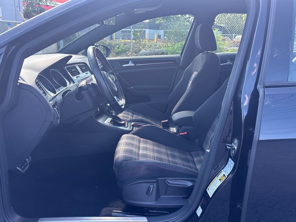 Used 2017 Volkswagen GTI S FWD image 10