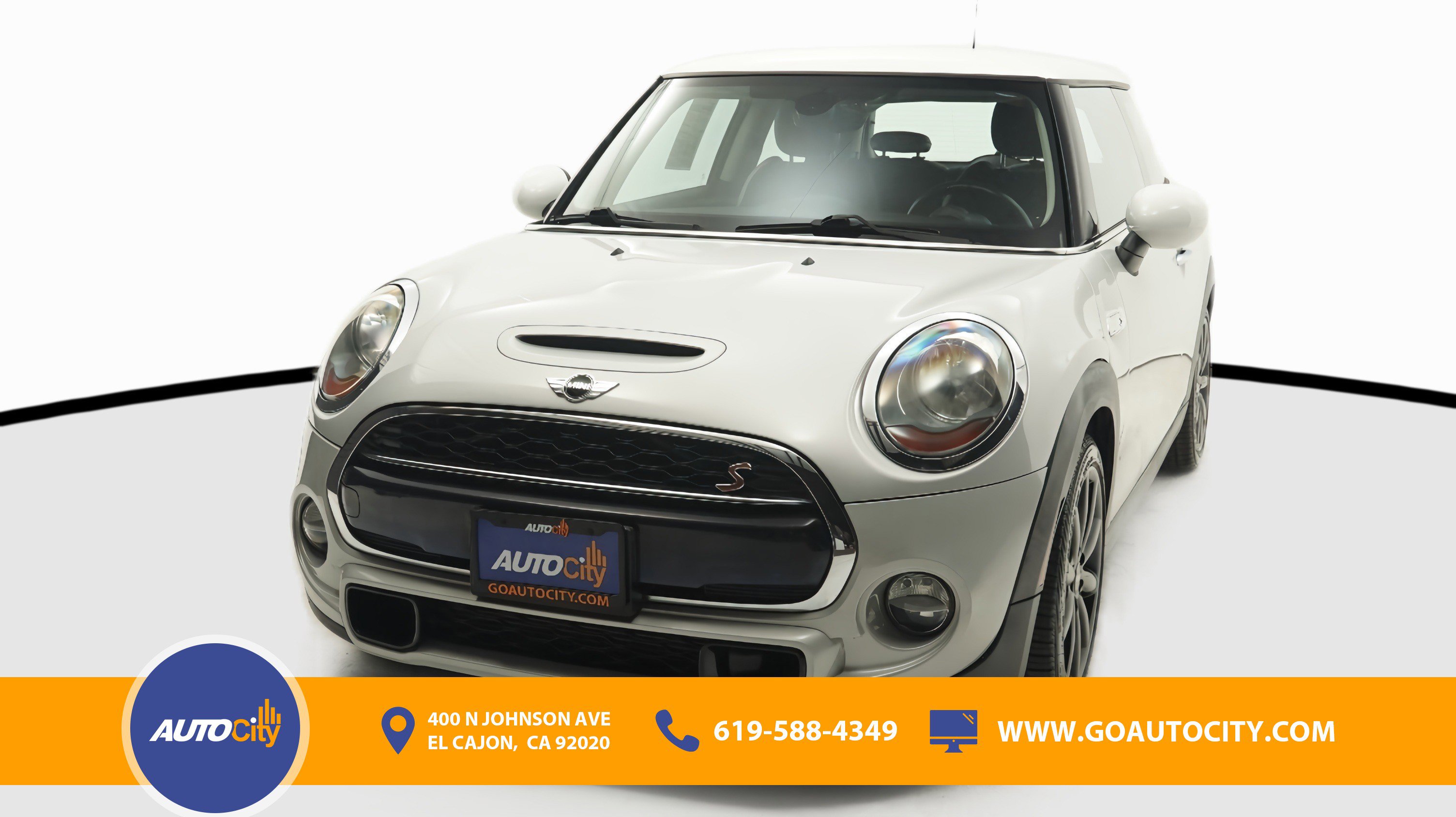 Used 2017 MINI Cooper S image 1