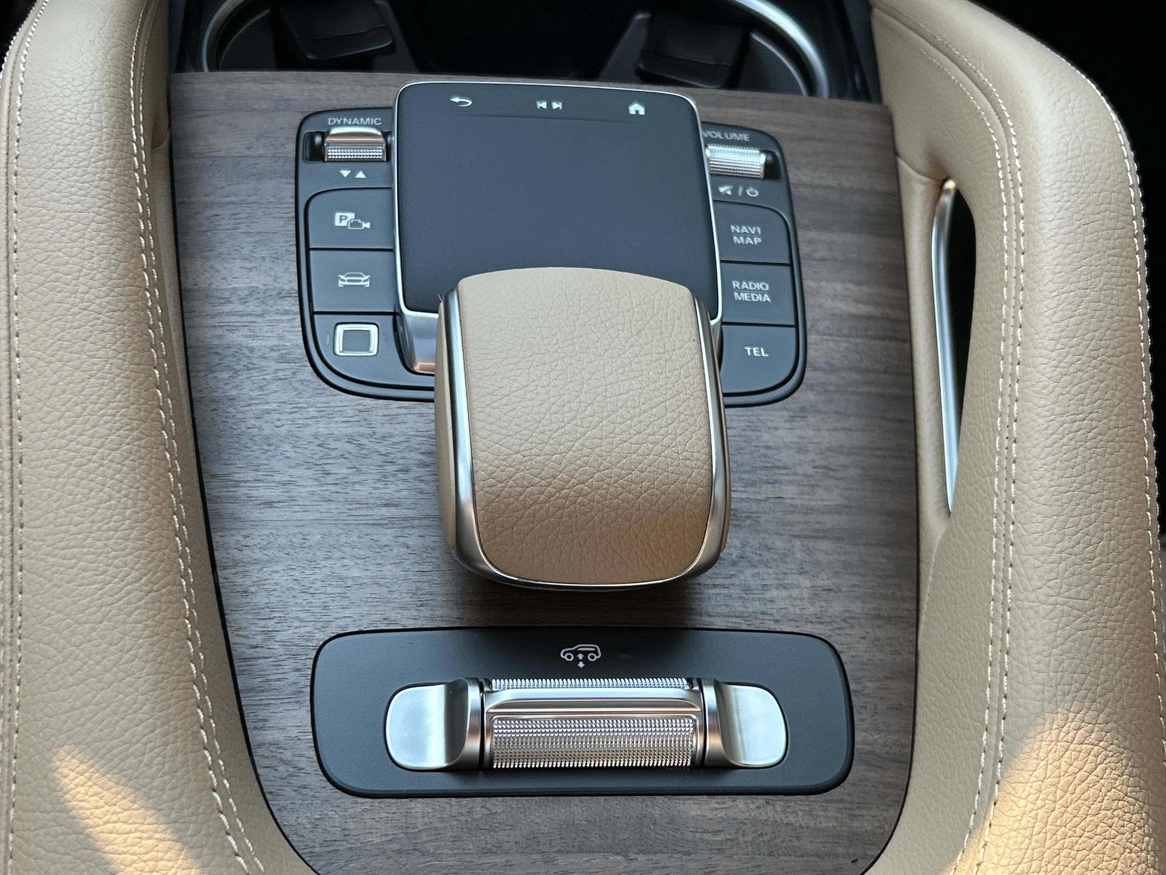 New 2026 Mercedes-Benz GLS 580 4MATIC image 33