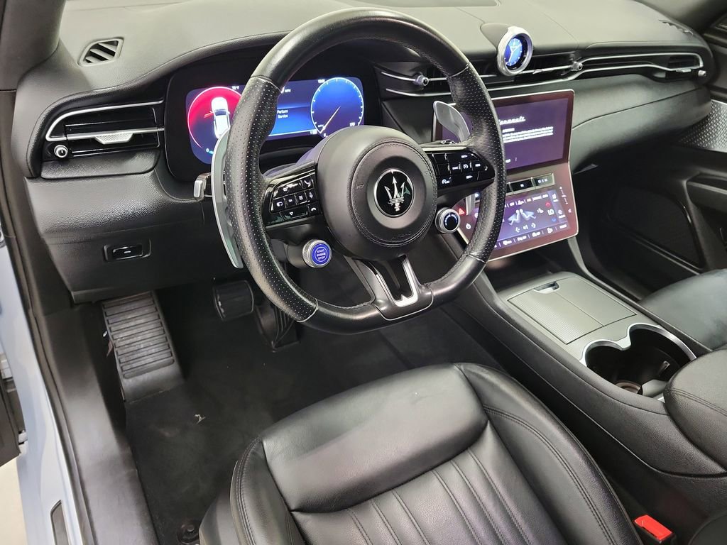 Used 2024 Maserati Grecale GT image 19