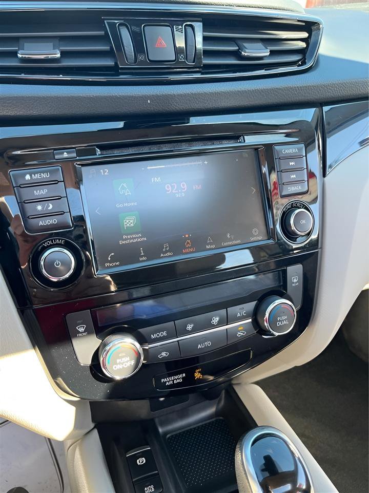 Used 2022 Nissan Rogue Sport SL w/ Premium Package image 37