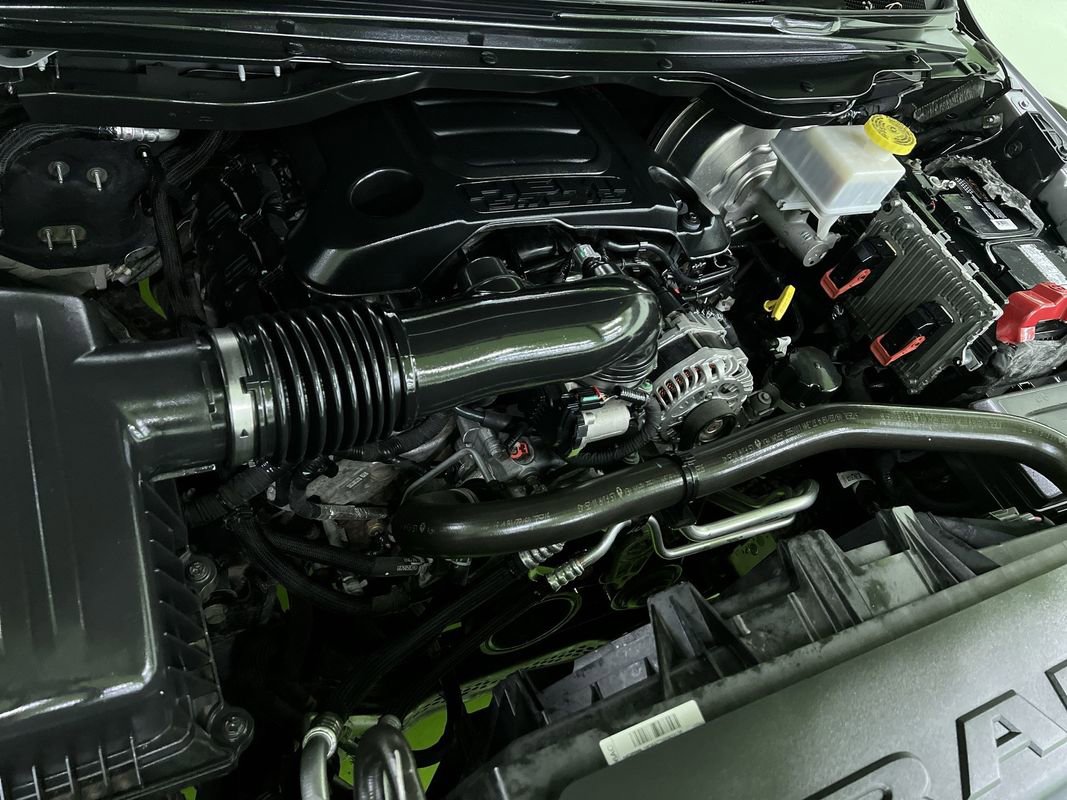 Used 2019 RAM 1500 Laramie w/ Sport Appearance Package AWD/4WD image 29