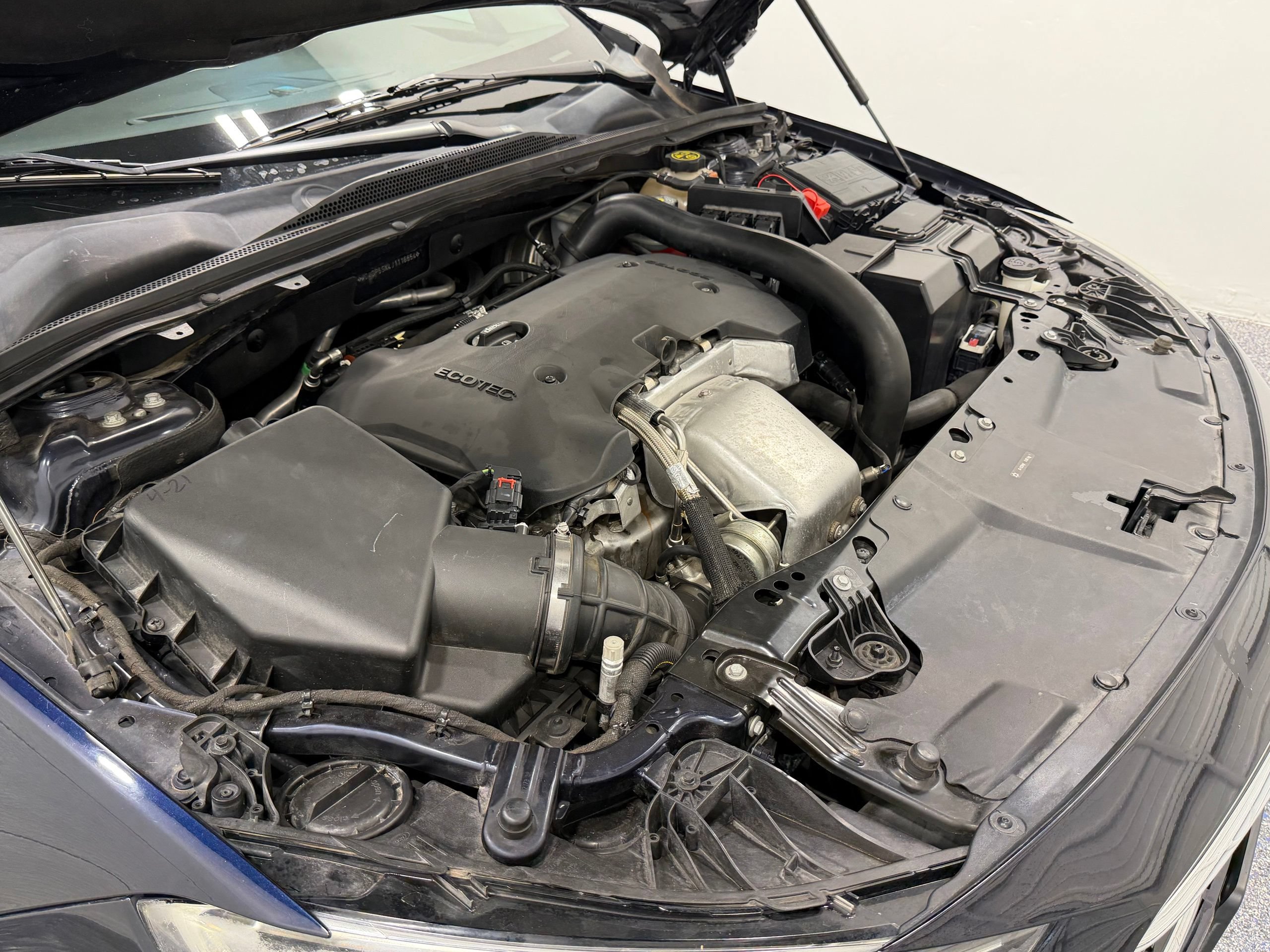 Used 2018 Buick Regal Essence FWD image 45